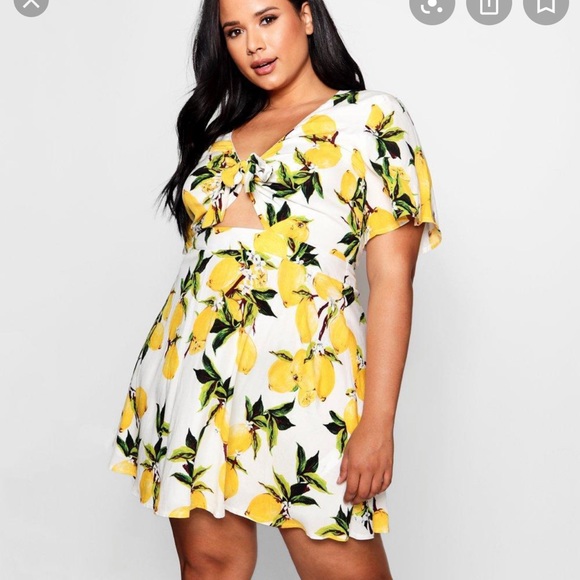 Boohoo Plus Bethany Toe Front Lemon print Black
